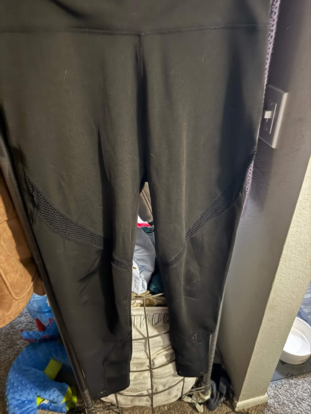 POP Fit Black Athletic Leggings with Inner Tag